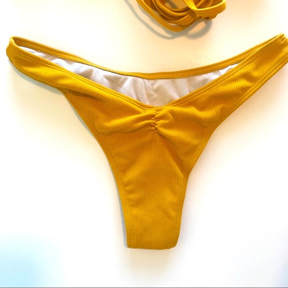 NWT | Boutique Ruffle Bikini Yellow Large - Picture 3 of 6